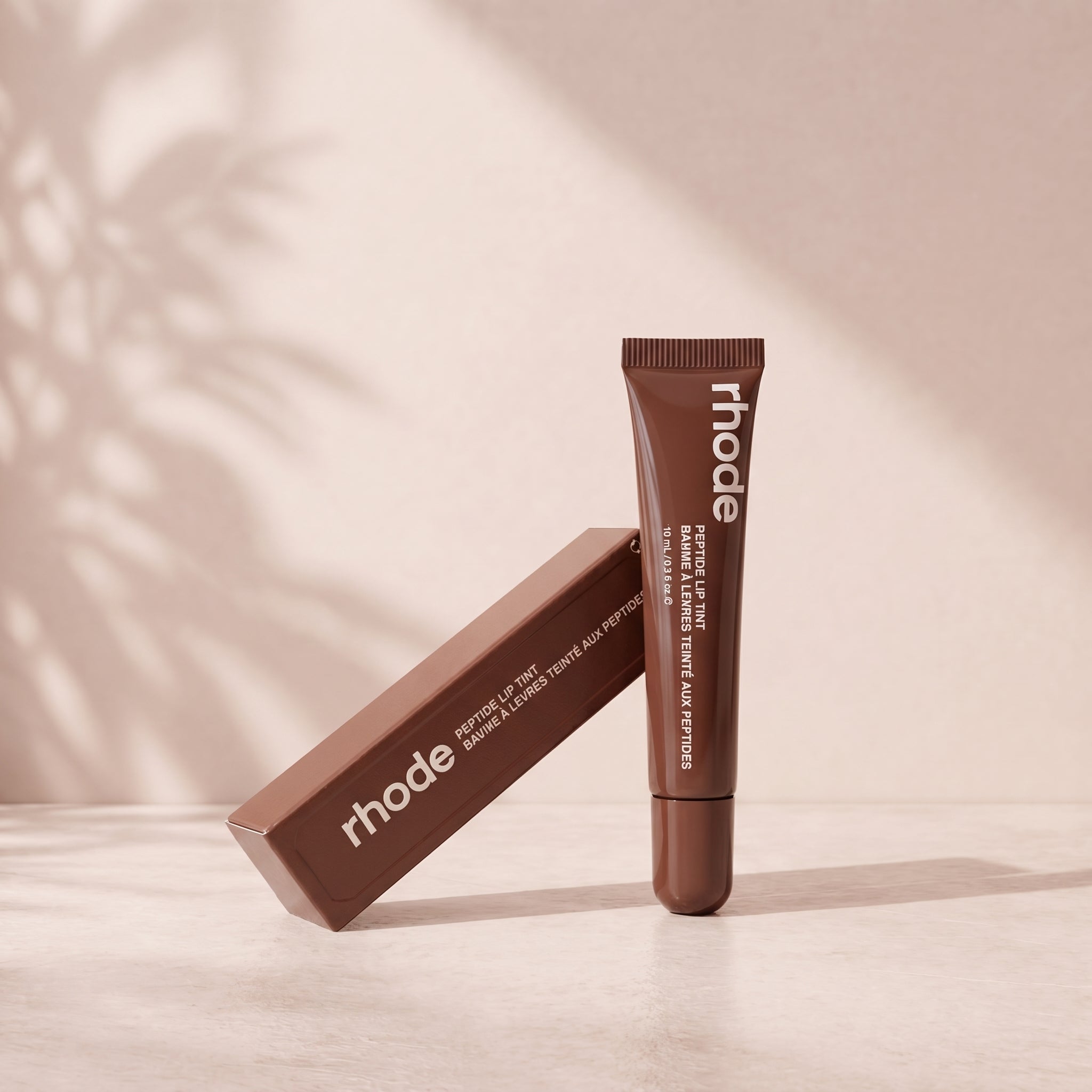 Eleva LipGlow™ Balm Hidratante LabialEleva BeautyEleva Beauty200001176:200005536EspressEspressoEleva LipGlow™ Balm Hidratante Labial